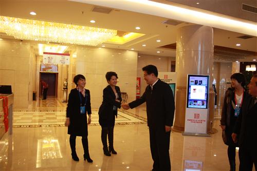 http://www.xjwh.gov.cn/admin/custom/channel/%E6%96%B0%E7%96%86%E6%96%87%E5%8C%96%E7%BD%91/Image/Small_IMG_3551.JPG